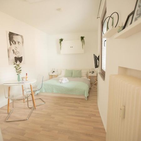 Neu Innenstadt Altstadt Apartment In Top Lage Von Koln מראה חיצוני תמונה